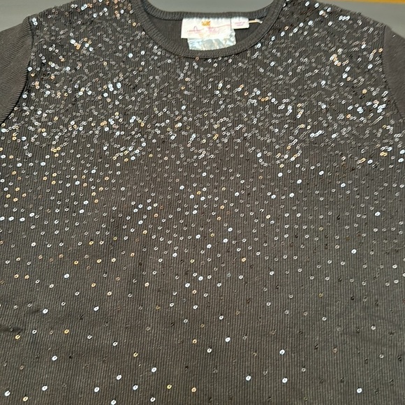 Quacker Factory Black Gradient Sequins 3/4 Sleeve Top Size Large Crew Neckline - Picture 3 of 10